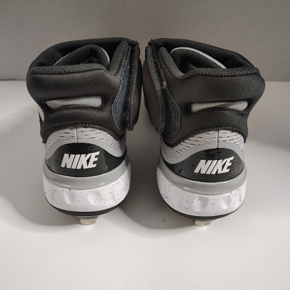 Nike Gray Alpha Huarache Elite 4 Mid Metal Baseball Cleat  Men’s Size 7 NEW